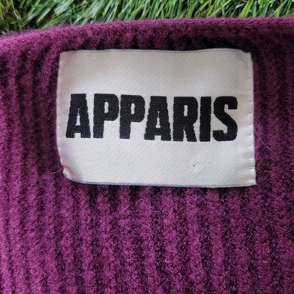 NWOT Apparis Purple Oversized 'Lorelai" sweater Size L (Defect) - Picture 9 of 12